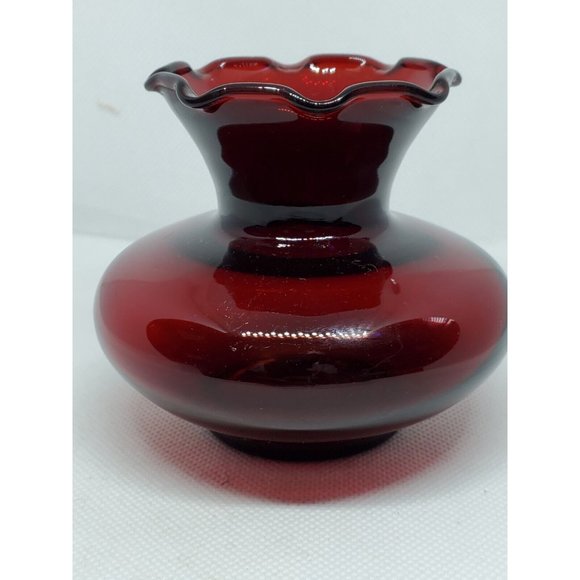 Vintage Royal Ruby Ruffle Burgundy Bud Vase Home Decor Shelf Sitter - Picture 3 of 12